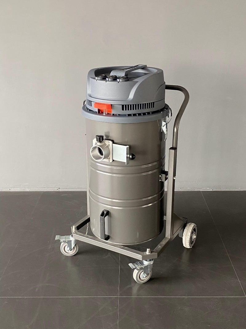 Wet Dry Vacuum 60L - Industrial 220V Single-Phase Vacuum Cleaner with